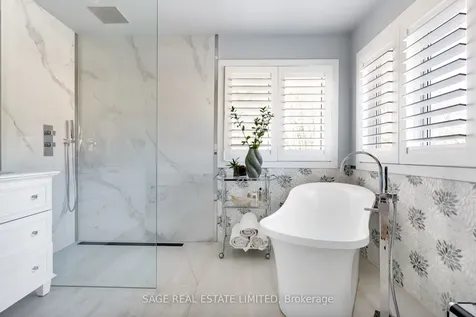 1463 Daventry Court Mississauga ON L5N 7Z1