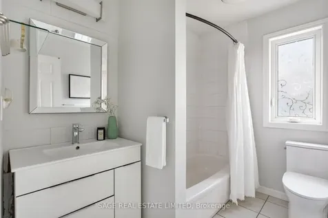 1463 Daventry Court Mississauga ON L5N 7Z1