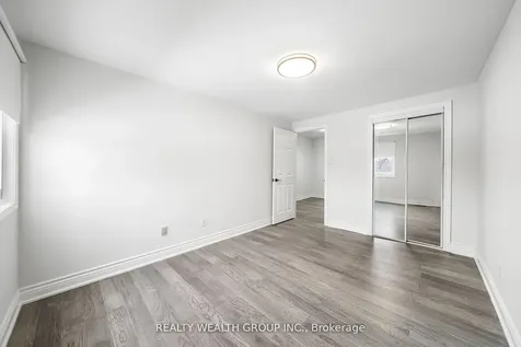521 Timber Lane Burlington ON L7L 4B1