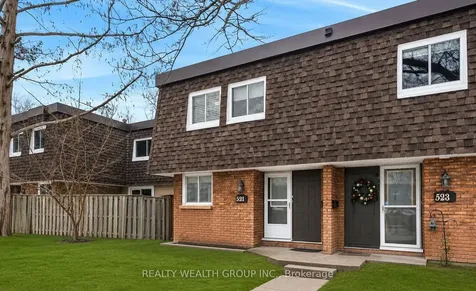 521 Timber Lane Burlington ON L7L 4B1
