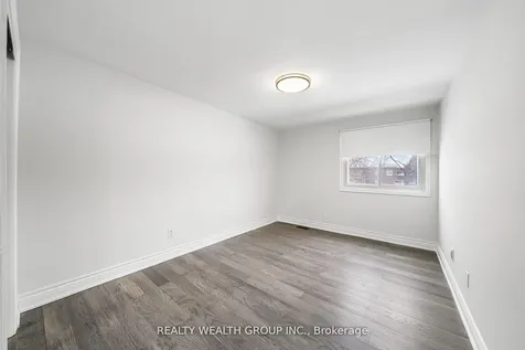 521 Timber Lane Burlington ON L7L 4B1