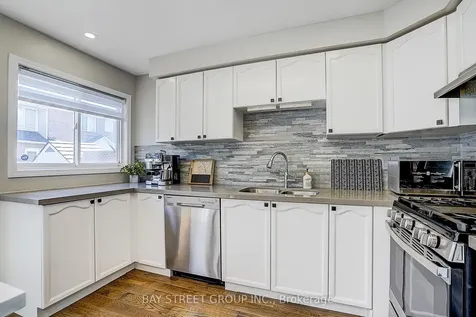 1356 Ridgebank Drive Oakville ON L6M 4A6