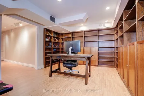 1356 Ridgebank Drive Oakville ON L6M 4A6