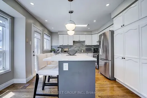 1356 Ridgebank Drive Oakville ON L6M 4A6