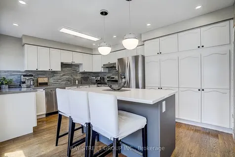 1356 Ridgebank Drive Oakville ON L6M 4A6