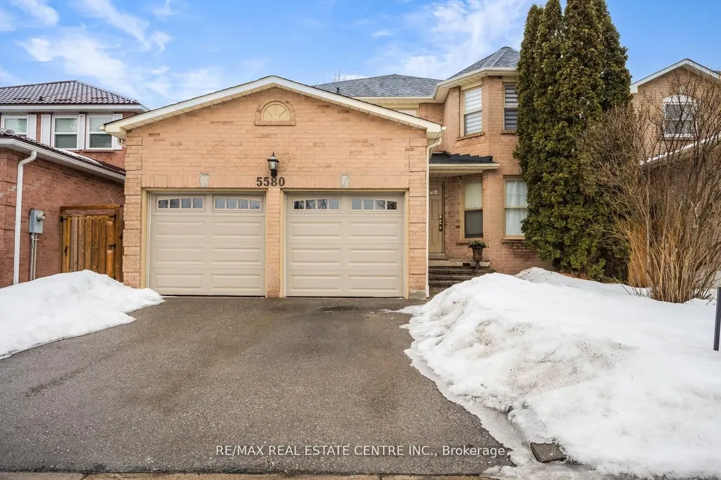 5580 Millbrook Lane Mississauga ON L5M 3X9