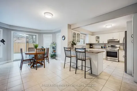 5580 Millbrook Lane Mississauga ON L5M 3X9