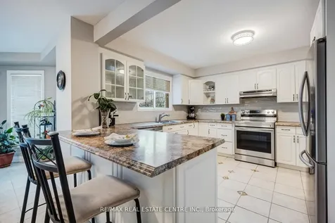 5580 Millbrook Lane Mississauga ON L5M 3X9
