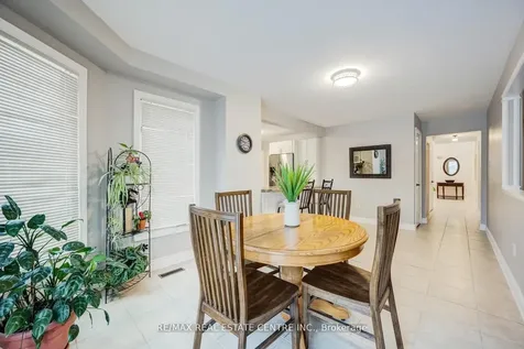5580 Millbrook Lane Mississauga ON L5M 3X9