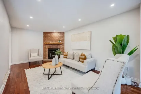 5580 Millbrook Lane Mississauga ON L5M 3X9