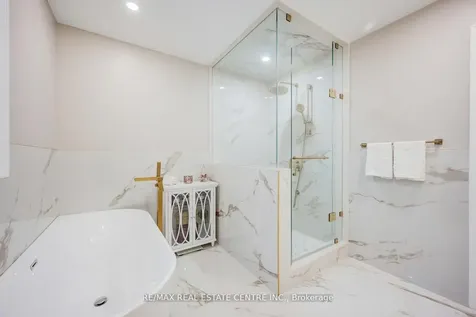 5580 Millbrook Lane Mississauga ON L5M 3X9