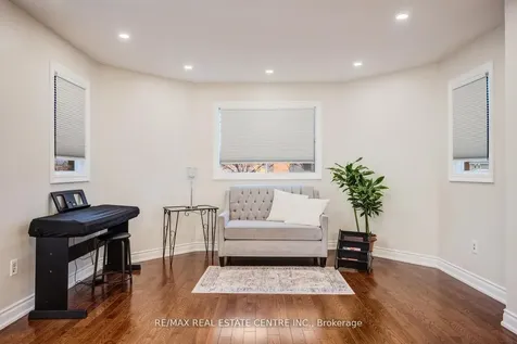 5580 Millbrook Lane Mississauga ON L5M 3X9