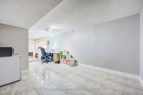 5580 Millbrook Lane Mississauga ON L5M 3X9