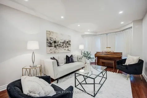 5580 Millbrook Lane Mississauga ON L5M 3X9