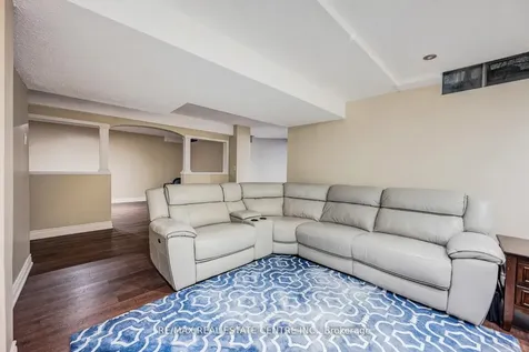 5580 Millbrook Lane Mississauga ON L5M 3X9