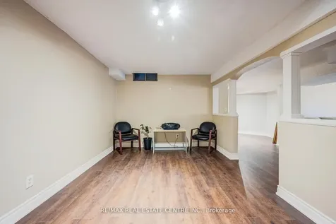 5580 Millbrook Lane Mississauga ON L5M 3X9