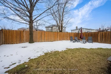 5580 Millbrook Lane Mississauga ON L5M 3X9