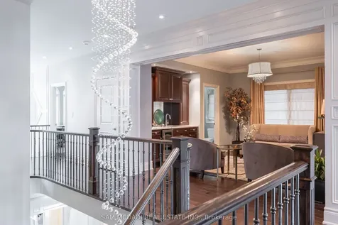 4 Port Hope Hollow Brampton ON L6Y 0C1