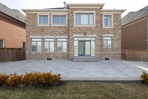 4 Port Hope Hollow Brampton ON L6Y 0C1