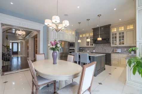 4 Port Hope Hollow Brampton ON L6Y 0C1