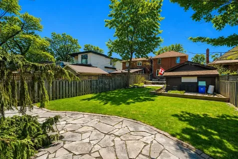 18 Dartmouth Crescent Toronto ON M8V 1X1