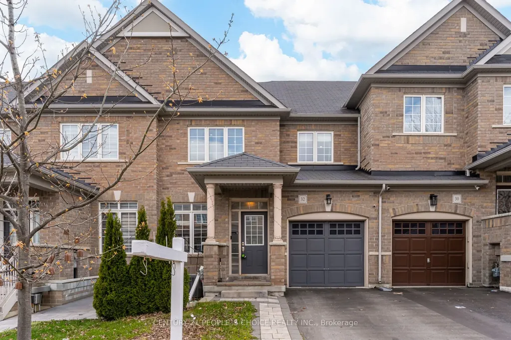 32 Yellow Sorrel Road Brampton ON L6R 0B6