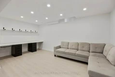 1251 Quest Circle Mississauga ON L5N 8B6