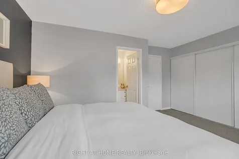 141 Thirteenth Street Toronto ON M8V 4E4