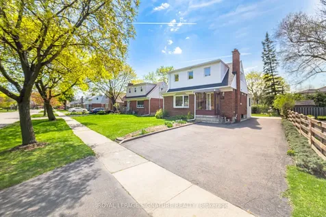 18 Erlesmere Avenue Brampton ON L6W 2T5