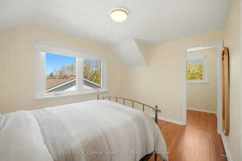 18 Erlesmere Avenue Brampton ON L6W 2T5