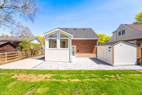 18 Erlesmere Avenue Brampton ON L6W 2T5