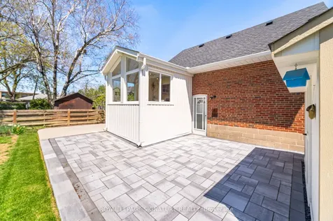 18 Erlesmere Avenue Brampton ON L6W 2T5