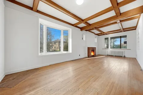 2585 Lake Shore Boulevard W Toronto ON M8V 1G3