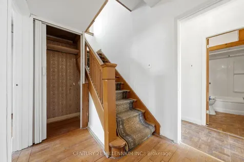 2585 Lake Shore Boulevard W Toronto ON M8V 1G3