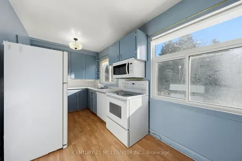2585 Lake Shore Boulevard W Toronto ON M8V 1G3