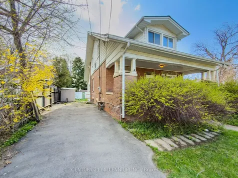 2585 Lake Shore Boulevard W Toronto ON M8V 1G3