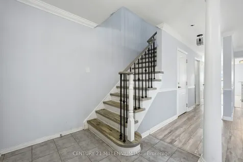 42 Feathertop Lane Brampton ON L6R 1W9