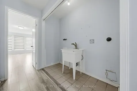 42 Feathertop Lane Brampton ON L6R 1W9