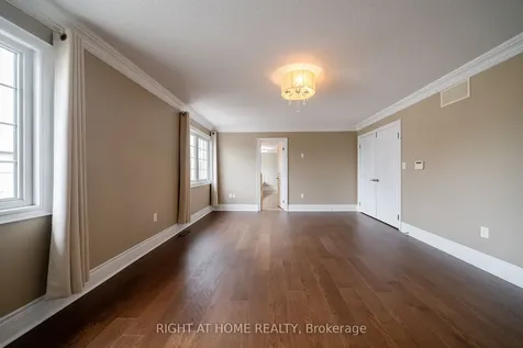 3353 Skipton Lane Oakville ON L6M 0K3
