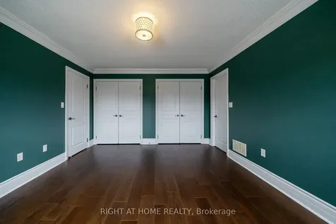 3353 Skipton Lane Oakville ON L6M 0K3