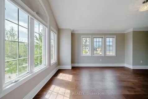 3353 Skipton Lane Oakville ON L6M 0K3