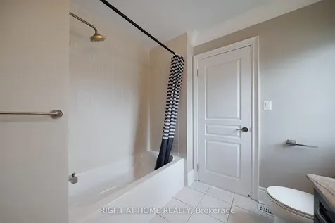 3353 Skipton Lane Oakville ON L6M 0K3
