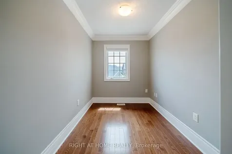 3353 Skipton Lane Oakville ON L6M 0K3