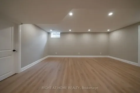 3353 Skipton Lane Oakville ON L6M 0K3