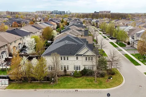 3353 Skipton Lane Oakville ON L6M 0K3