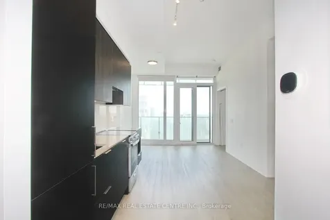3900 Confederation Parkway Mississauga ON L5B 0M3