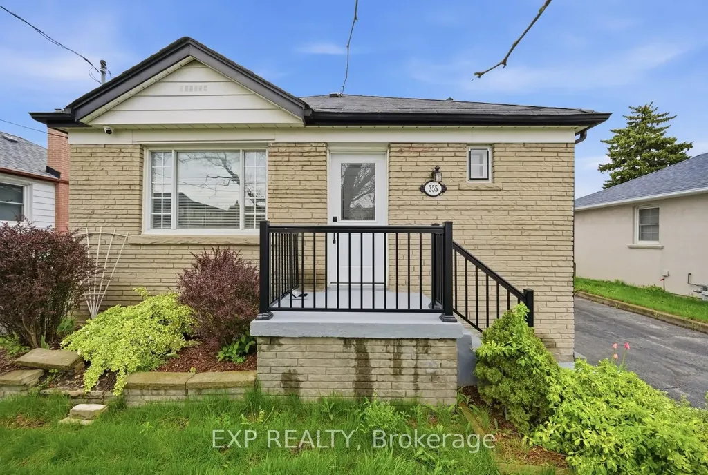 355 Culford Road Toronto ON M6L 2V8
