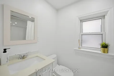 355 Culford Road Toronto ON M6L 2V8