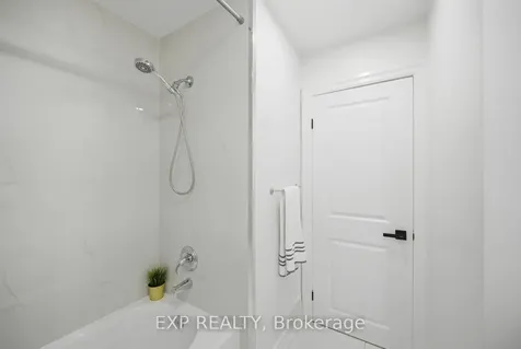 355 Culford Road Toronto ON M6L 2V8