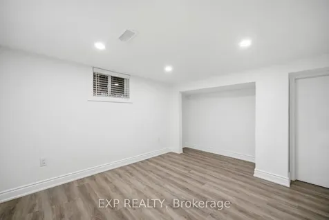 355 Culford Road Toronto ON M6L 2V8